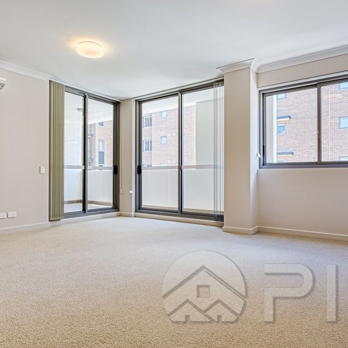 Spacious 2 bedroom unit for rent - Photo 1