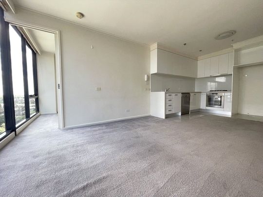 1107/63 Whiteman Street - Photo 1