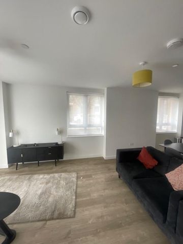 3 bedroom ground floor maisonette to rent - Photo 2