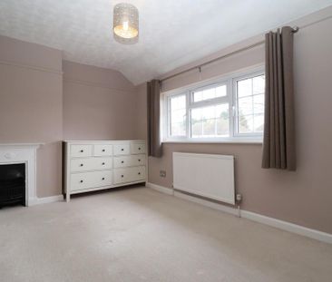 2 bedroom semi-detached house to rent - Photo 6