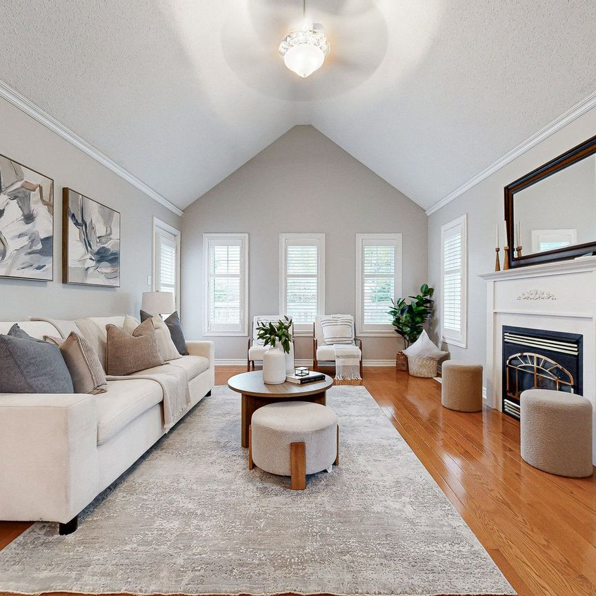 For Lease - 350 Lakebreeze Drive Unit# 9, Clarington, Ontario - Photo 1