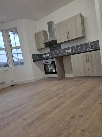 1 bedroom property to rent - Photo 5