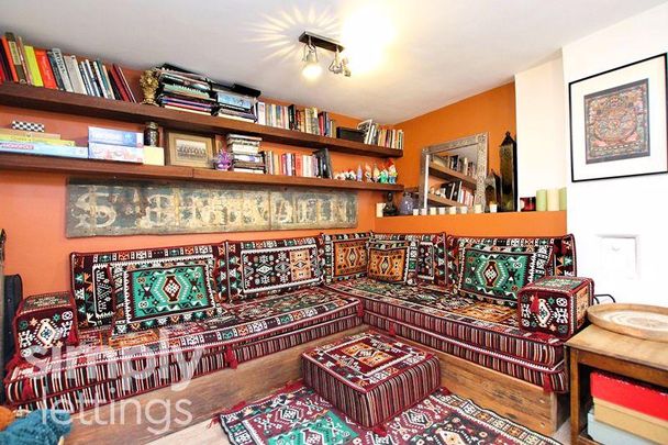 2 bedroom cottage to rent - Photo 1
