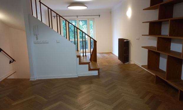 Warszawa, Mokotów, Stary Mokotów, Wybieg - Photo 1