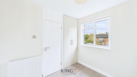 3 bedroom terraced house to rent - Photo 5