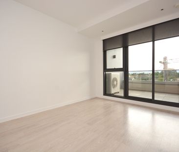 Two bedroom apartment - whitegoods included! - Photo 3
