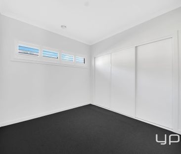 Spacious Family Living in a Prime Harkness Location - Photo 3