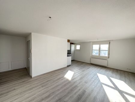 Lumineux avec une grande pièce à vivre - Foto 2