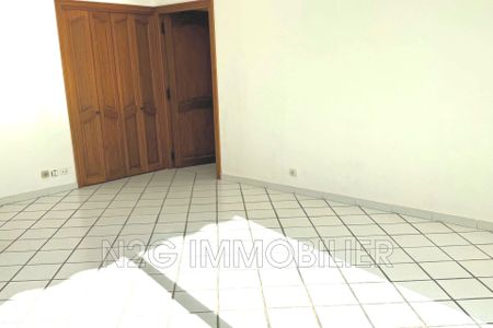 Location Appartement 3 pièces 65m² CANNES 06400 - Photo 2