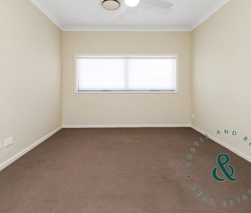 5 Harrow St, Thornton NSW 2322 - House For Rent | Domain - Photo 3