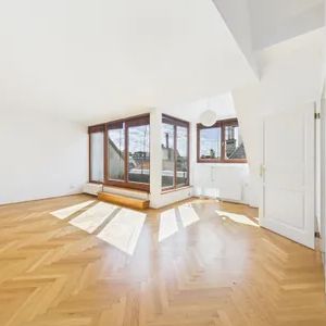 Charmante Stadtwohnung mit Balkon - Photo 1
