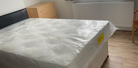 Room in a Shared House, Thornton Heath, CR7 - Photo 2