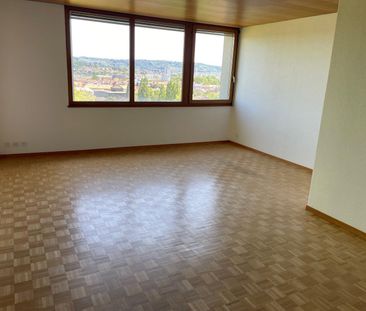 Charmante Wohnung mit eigenem Zugang in ruhigem Wohnquartier - Photo 1