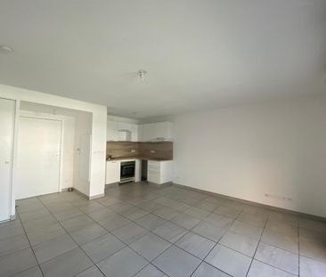 Location Appartement 2 pièces 42m² PUGET SUR ARGENS 83480 - Photo 2
