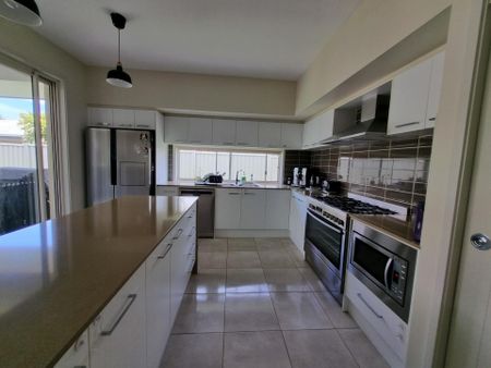 22 SALTWATER CRESCENT - Photo 3