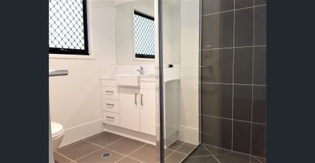 NEW 3 BEDROOM 2 BATHROOM TOWNHOUSE WITH POOL IN COMPLEX - Photo 2