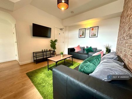 4 bedroom terraced house to rent - Photo 2