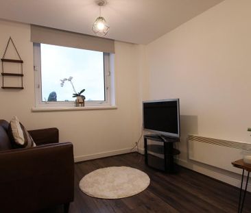 1 bedroom apartment to rent - Photo 2