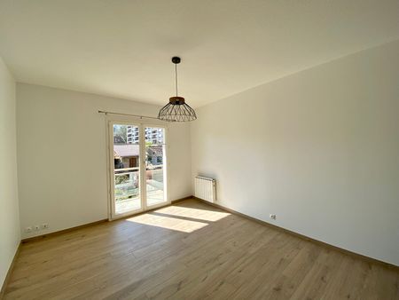 Location Appartement 2 pièces 34m² - Photo 4