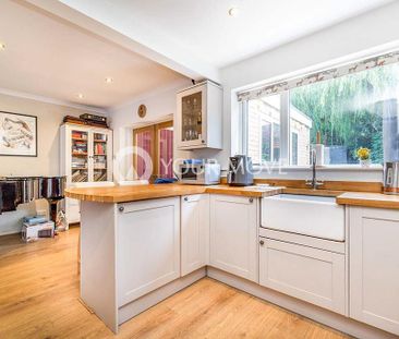 3 bedroom detached house to rent - Photo 2