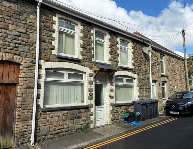2 bedroom terraced house to rent - Photo 1
