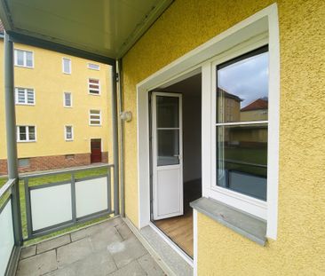 Sanierte 3-Raum-Wohnung mit 70 m² in der Lauestraße 2, Magdeburg! - Foto 4