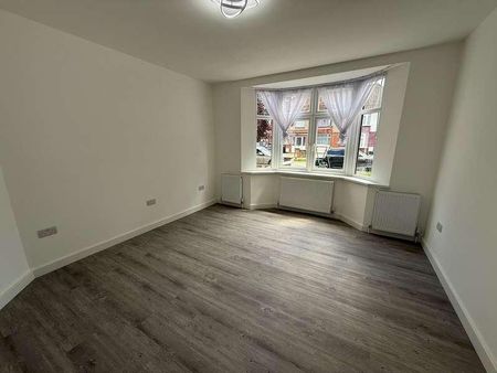 Woodfield Avenue, North Wembley, HA0 - Photo 2