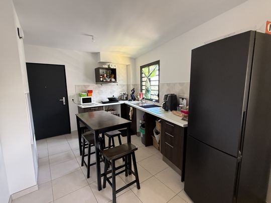 Location Appartement 2 pièces 46m² ST DENIS 97490 - Photo 1