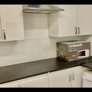 Room in a Shared Flat, Bateman, IG11 - Photo 2