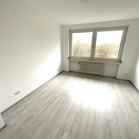 3-Zimmer, Balkon und neues Bad - Photo 3