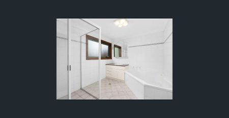 Spacious Family Home in a Peaceful Location - Photo 3