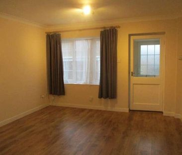 Larchmore Close, Greenmeadow, SN25 - Photo 2