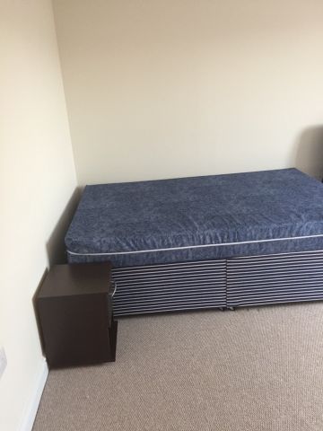 6 Bed Terraced House, Great Clover Leaze, BS16 - Photo 2