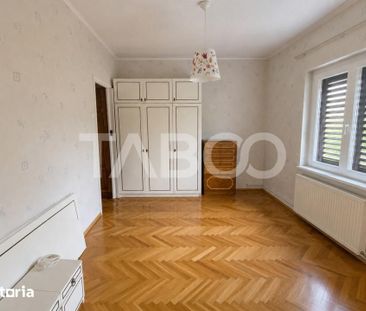 Apartament la casa de inchiriat 3 camere zona Sub Arini din Sibiu - Photo 1