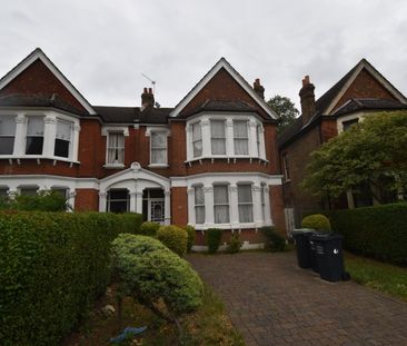 Flat to rent - Penerley Road, London, SE6 - Photo 6