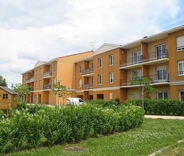 Location Appartement 3 pièces 69m² BUXEROLLES 86180 - Photo 2