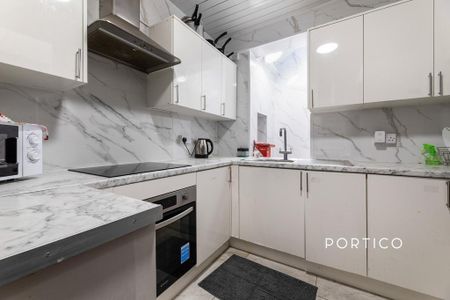 1 bedroom in a house share to rent - Photo 3