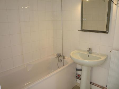 Location Appartement 1 pièce 34m² CLERMONT FERRAND 63000 - Photo 4