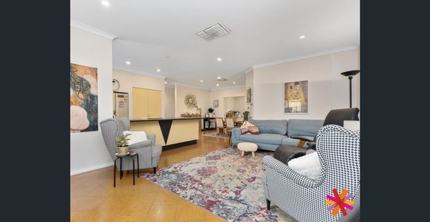 STUNNING 4 x 2 HOME IN MANNING - Photo 1