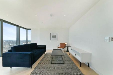 2 bedroom in London - Photo 2