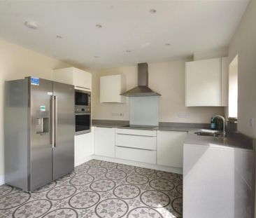 3 bedroom end of terrace house to rent - Photo 5