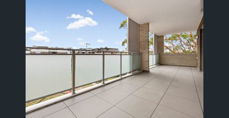 Walk To Everything - Two Bedroom Apartment! - Photo 4