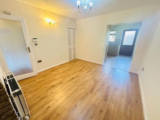 2 bedroom end of terrace house to rent - Photo 1