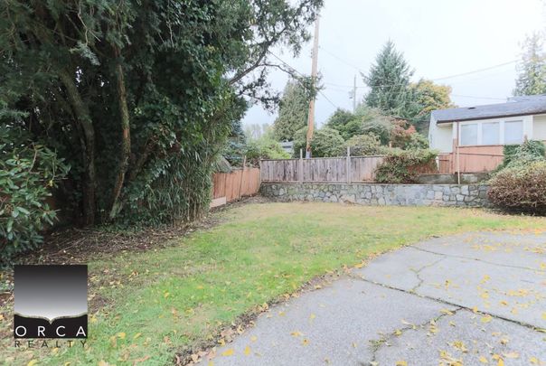 796 Blythwood Dr, North Vancouver - Photo 1