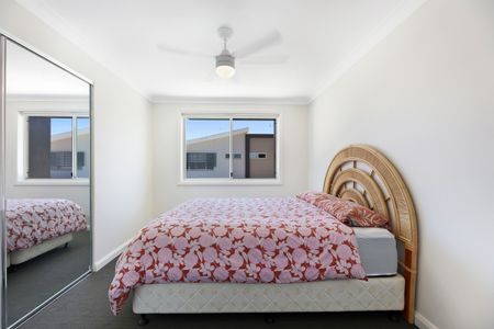 34/138 Central Street, Labrador QLD 4215 - Townhouse For Rent | Domain - Photo 2