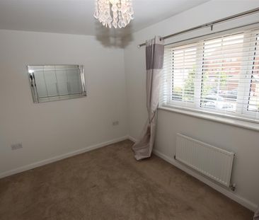 2 bedroom End Terraced to let - Photo 6