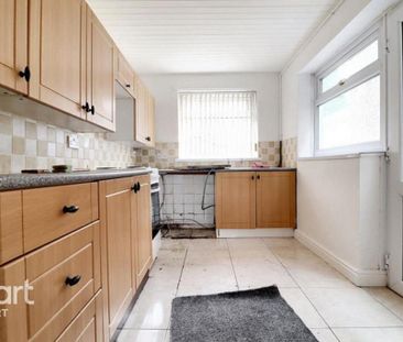2 bedroom terraced house to rent - Photo 3
