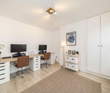 4 bedroom flat to rent - Photo 5