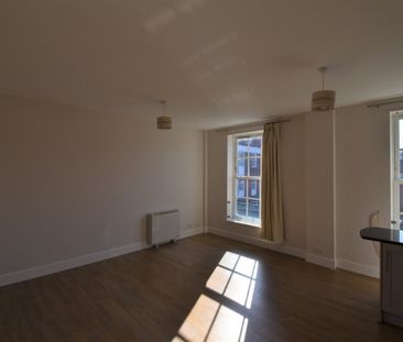 1 bedroom Apartment - STONEHILLS, WELWYN GARDEN CITY. - Photo 4