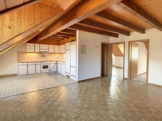 Au coeur de la ville, agréable appartement de 3 pièces dans les combles - Photo 1